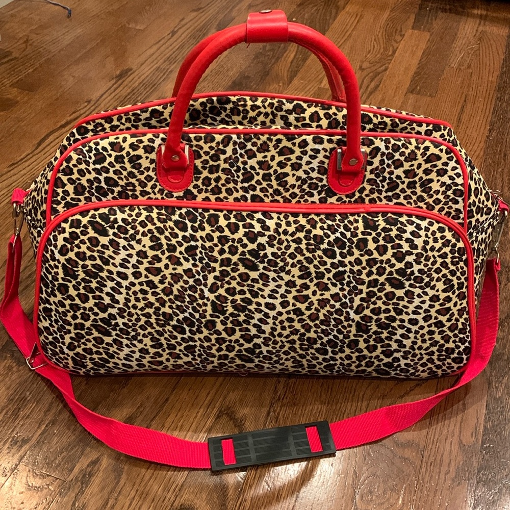 Leopard travel bag